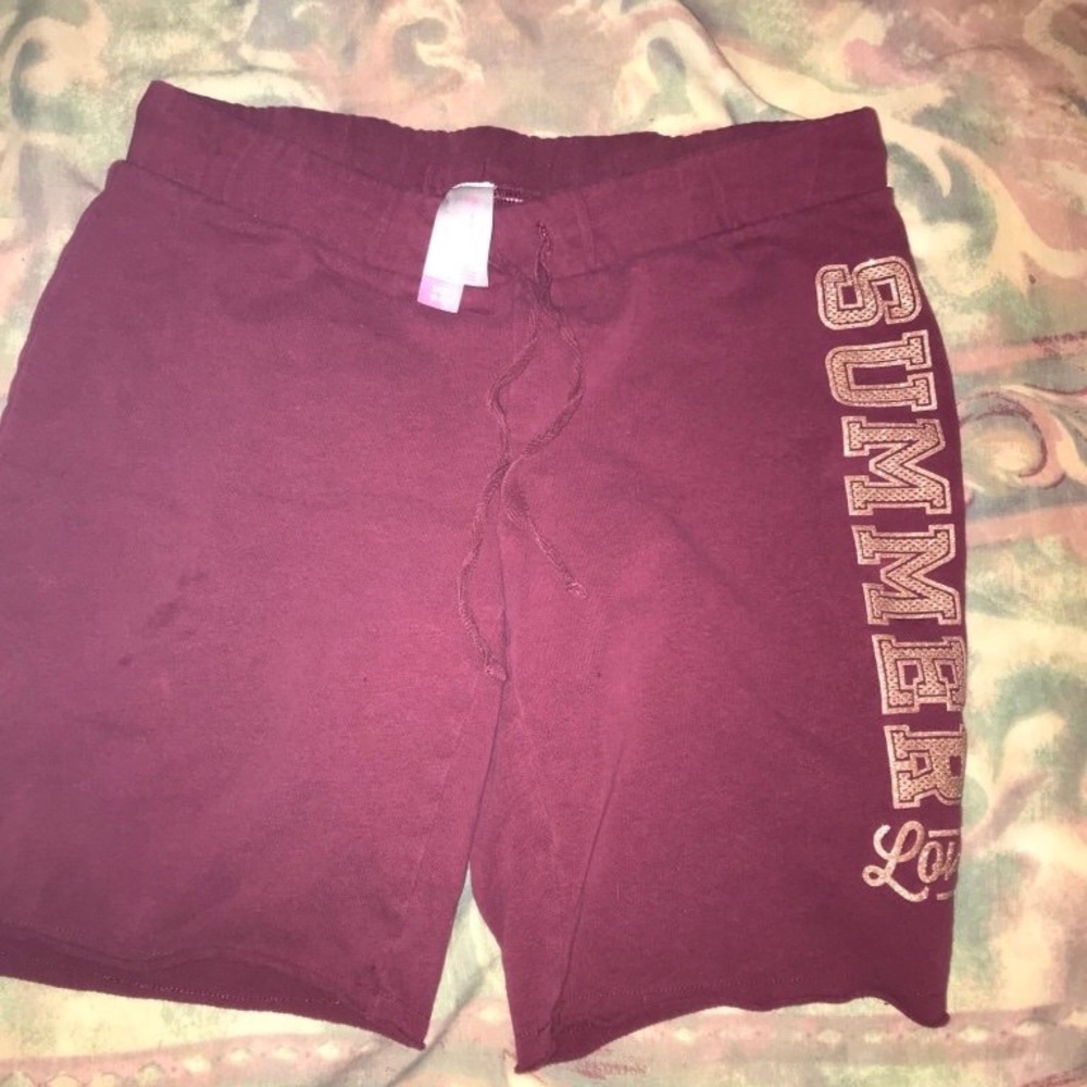 clothes - Picture 6 of 7